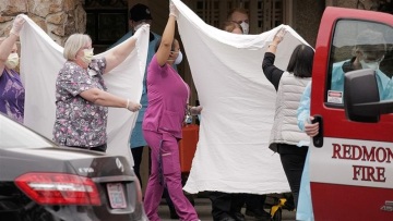 Κορωνοϊός - ΗΠΑ: Περισσότερα από 10.000 επιβεβαιωμένα κρούσματα, 154 νεκροί 