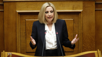 Κορωνοϊός: Η Γεννηματά καταγγέλλει ότι Ιταλοί τουρίστες φτάνουν ακόμα σε νησιά του Αιγαίου