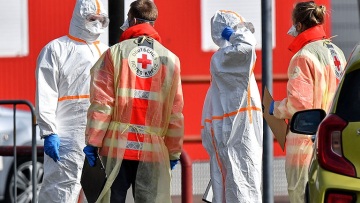 Kορωνοϊός στη Γερμανία: 3.000 κρούσματα σε μία μέρα - Ανοιχτό το ενδεχόμενο γενικής απαγόρευσης μετακινήσεων