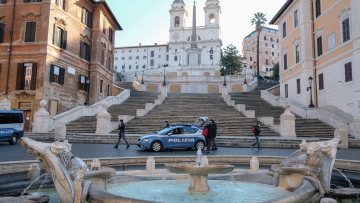 Κορωνοϊός στην Ιταλία: «Λουκέτο» στις επιχειρήσεις μετά το νέο σοκ από τον αριθμό των νεκρών