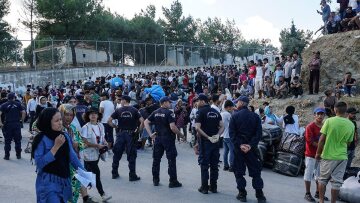 Μεταναστευτικό: Απαγόρευση κυκλοφορίας για πρόσφυγες και μετανάστες στα hotspot 