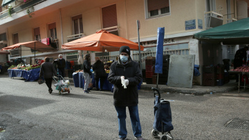 Κορωνοϊός - λαϊκές αγορές: Σε ισχύ τα νέα μέτρα - Μειωμένη η κίνηση 