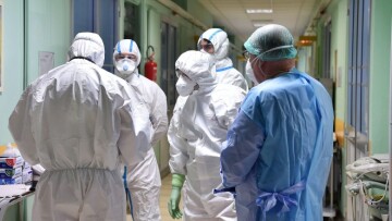 Κορωνοϊός - Ιπποκράτειο: Τρεις καρδιολόγοι και ένας χειρουργός θετικοί στον ιό