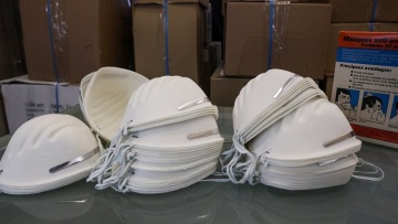 Κορωνοϊός: Ποιες είναι οι ενδεδειγμένες μάσκες για γιατρούς και νοσηλευτές που φροντίζουν ασθενείς του ιού