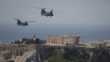 Επέτειος 25ης Μαρτίου: Mirage και ελικόπτερα στο Σύνταγμα - «Η Ελλάδα πάντα έβγαινε πιο δυνατή» - Δείτε βίντεο