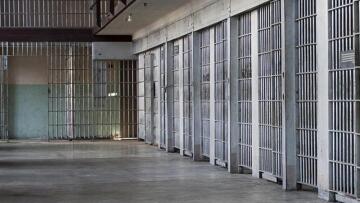 Άγρια δολοφονία κρατούμενου στις φυλακές Λάρισας