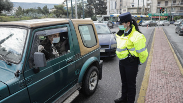 Κορωνοϊός: Παράταση των περιοριστικών μέτρων «έδειξε» ο Τσιόδρας
