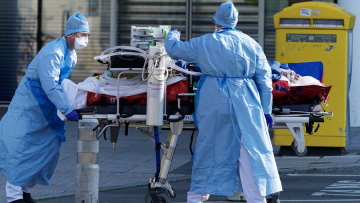 Κορωνοϊός: Χαραμάδες αισιοδοξίας στην Ευρώπη - Δύσκολες οι επόμενες εβδομάδες για τις ΗΠΑ