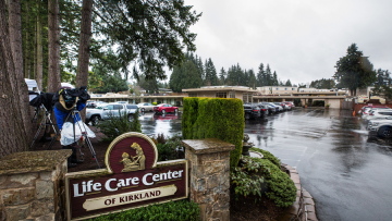 Κορωνοϊός - ΗΠΑ: 81χρονη που κόλλησε σε οίκο ευγηρίας επέστρεψε σπίτι της