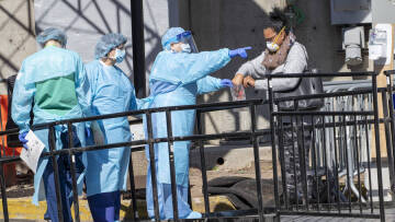 Κορωνοϊός: Οι ΗΠΑ στο επίκεντρο της πανδημίας - «Μαύρη» μέρα για την Ιταλία με το απόλυτο αρνητικό ρεκόρ νεκρών