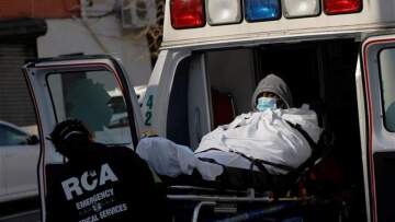 Η Νέα Υόρκη πρέπει να βρει 5,3 εκατ. μάσκες μέχρι τη Κυριακή