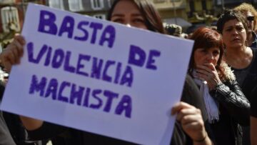 Ισπανία - Κορωνοϊός: Αυξήθηκαν τα τηλεφωνήματα στη γραμμή βοήθειας για τα θύματα ενδοικογενειακής βίας