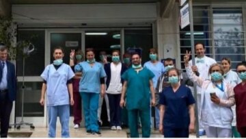 Κορωνοϊός - «Αγία Βαρβάρα»: Τι λένε γιατροί και νοσηλευτές για τον Σωτήρη Τσιόδρα 