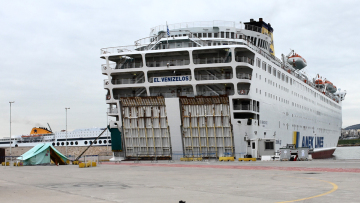 Πλοίο «Ελεύθεριος Βενιζέλος»: Ξεκινά η επιχείρηση για την υγειονομική «βόμβα» μετά τα 119 κρούσματα κορωνοϊού