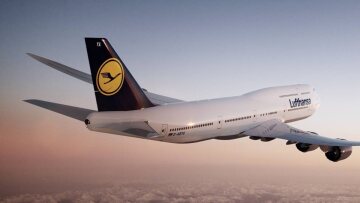 Κορωνοϊός - Lufthansa: Αναστέλλει τη λειτουργία της θυγατρικής German Wings