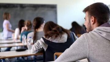 Κορωνοϊός - Πανελλαδικές: Μειώνεται η εξεταστέα ύλη