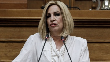 Γεννηματά: «Παραμονεύει ο κίνδυνος για νέα επώδυνα μνημόνια»