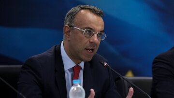 Σταϊκούρας στον ΘΕΜΑ 104,6: Απώλεια 2,5% του ΑΕΠ για κάθε μήνα «λουκέτου»