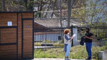 Κορωνοϊός - Λάρισα: Δύο νέα κρούσματα από την ιχνηλάτηση των επαφών της 18χρονης Ρομά