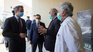 Ο Μητσοτάκης στο Εθνικό Κέντρο Αιμοδοσίας: Συγχαρητήρια στο πολύ σημαντικό έργο των εργαζομένων