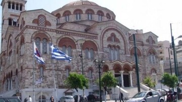 Χριστιανικά Σωματεία μαζεύουν υπογραφές για να ανοίξουν οι εκκλησίες την Ανάσταση