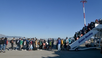 Υπουργείο Μετανάστευσης: Αναχώρησαν για μετεγκατάσταση στη Φινλανδία 24 ασυνόδευτα παιδιά	