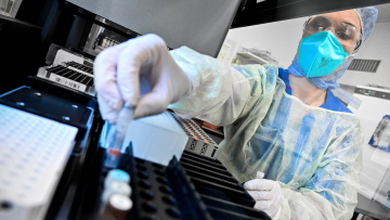 Κορωνοϊός: Στους 109 οι νεκροί - Πέθανε 76χρονος στο «Σωτηρία»