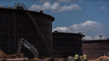 Ο κορωνοϊός «σαρώνει» και την οικονομία - Ο θάνατος του πετρελαίου στις ΗΠΑ