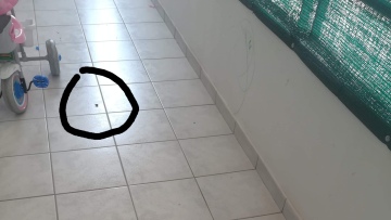 Μενίδι: Σφαίρα καρφώθηκε σε ποδήλατο 3χρονης ενώ Ρομά έκαναν γλέντι παρά την καραντίνα