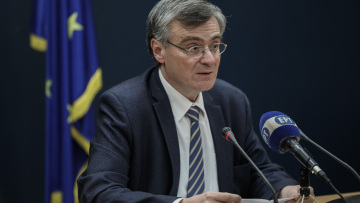 Τσιόδρας - Κορωνοϊός: Υποδειγματικοί οι χειρισμοί της κυβέρνησης, γράφει η Die Zeit - Εγκώμια για τον λοιμωξιολόγο