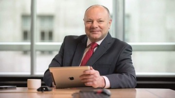 Γκάρι Χόφμαν: Αυτός είναι ο νέος πρόεδρος της Premier League