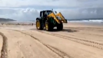 Ισπανία: Ψέκασαν μια ολόκληρη παραλία με χλωρίνη λόγω κορωνοϊού!