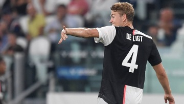 Κορωνοϊός: Φουντώνουν οι φήμες για ακύρωση της Serie A, μετά την άδεια της Γιουβέντους σε Ντε Λιχτ