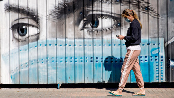 Κορωνοϊός - ΠΟΥ: Πότε, ποιοι και πώς πρέπει να φοράμε μάσκες