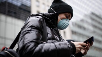 Google VS Apple στη μάχη για τον κορωνοϊό: Εφαρμογή στα smartphones θα ανιχνεύει τον COVID-19 