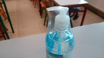 Σχολεία - Αντισηπτικά: Το υπουργείο Παιδείας στέλνει 25.911 συσκευασίες των 1.000 ml