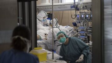 Κορωνοϊός στην Ισπανία: Αυξήθηκε ελαφρώς ο καθημερινός αριθμός νεκρών