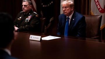 ΗΠΑ: Ο Τραμπ τα βάζει με τους Δημοκρατικούς κυβερνήτες για την επανεκκίνηση της οικονομίας