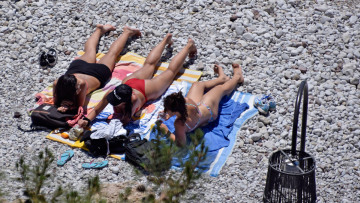 Καιρός: «Χτυπά» 40άρια ο υδράργυρος - Θερμοκρασίες ρεκόρ για Μάιο