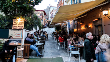 «Restart» για την εστίαση στις 25 Μαΐου - Ένας πελάτης ανά δύο τετραγωνικά, μέχρι έξι στο τραπέζι - Πώς θα λειτουργήσουν τα mall