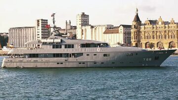 Το «μεταμφιεσμένο» γιοτ του Ερντογάν, το εξοχικό αλά Βερσαλίες στο Αιγαίο, και το 747-δώρο του Εμίρη