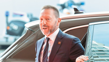 Γιάννης Στουρνάρας: Η μέρα που «έκοψε» με τον Τσίπρα