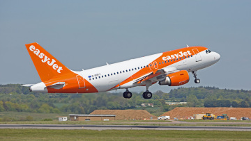 EasyJet: O «sir Stelios» δεν κατάφερε να πείσει τους μετόχους για «έξωση» της διοίκησης- Καταγγέλλει νοθεία