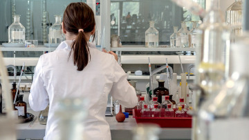 Απόφαση ΠΟΥ για υδροξυχλωροκίνη: Αναστέλλεται η κλινική δοκιμή της 