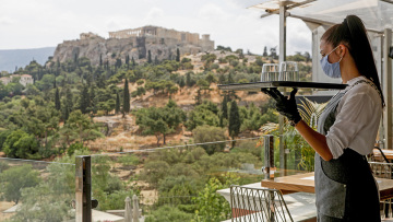 Από πού περιμένει τουρίστες (και έσοδα) φέτος η Ελλάδα