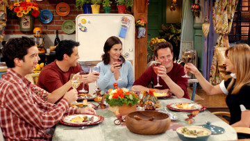 Τα «Φιλαράκια» κυκλοφορούν βιβλίο μαγειρικής