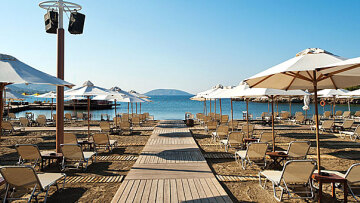 Παπαθανάσης (Θέμα 104,6): Θα εξεταστεί εκ νέου το αλκοόλ στην παραλία