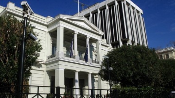 Με μπαράζ διπλωματικών επαφών απαντά η Αθήνα στην τουρκική προκλητικότητα