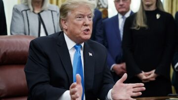 Τραμπ: Η οικονομία θα σώσει τις ΗΠΑ από τον ρατσισμό