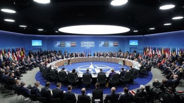 Γαλλία: Το ΝΑΤΟ δεν μπορεί να στρουθοκαμηλίζει για το τουρκικό πρόβλημα